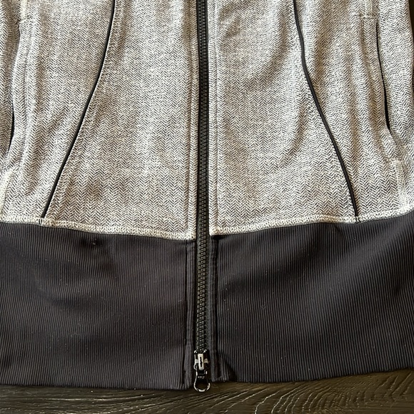 Lululemon Herringbone Jacket - Picture 4 of 7